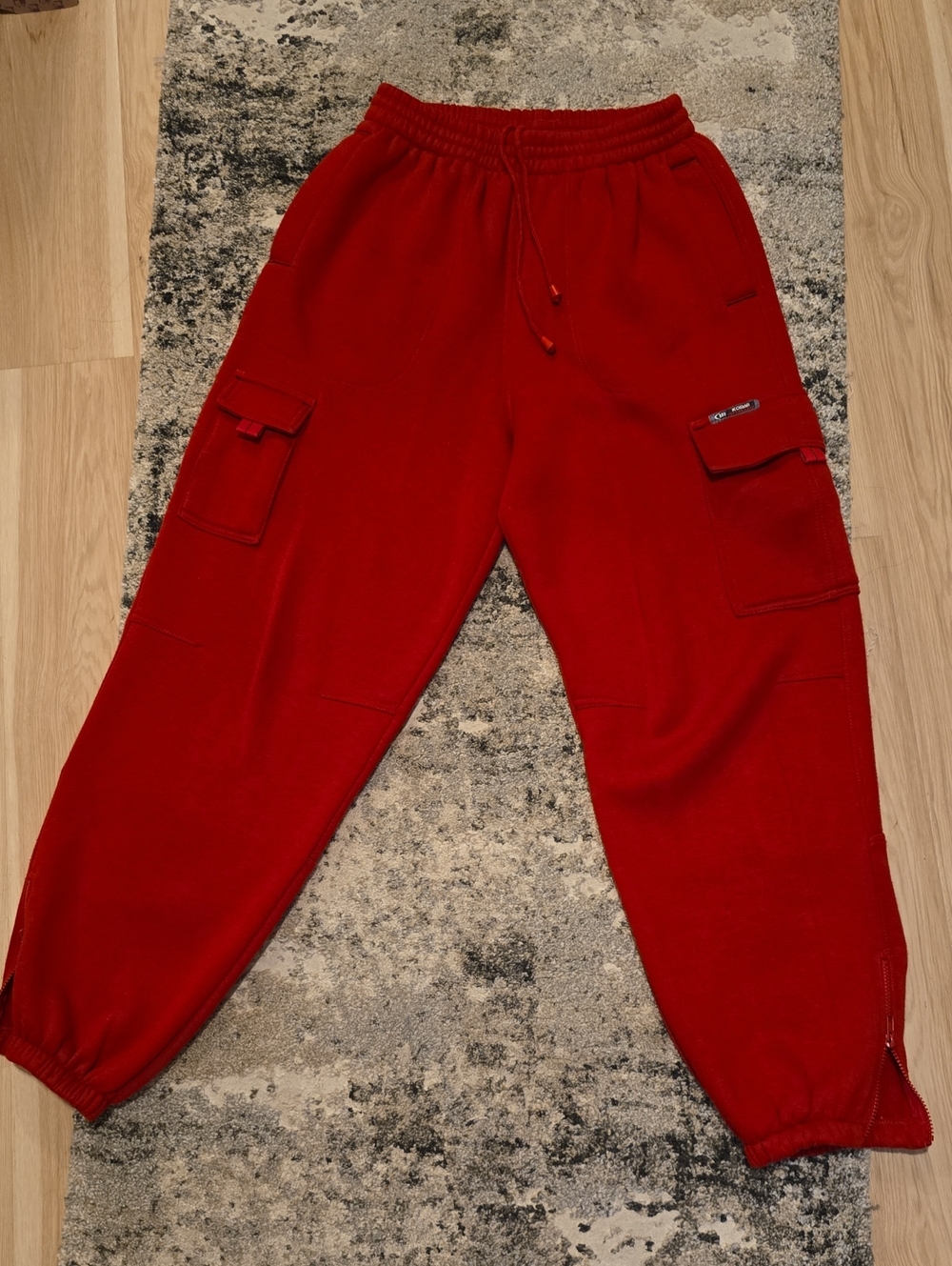 KOMAN MODERN BASICS RED SWEAT PANTS / LARGE